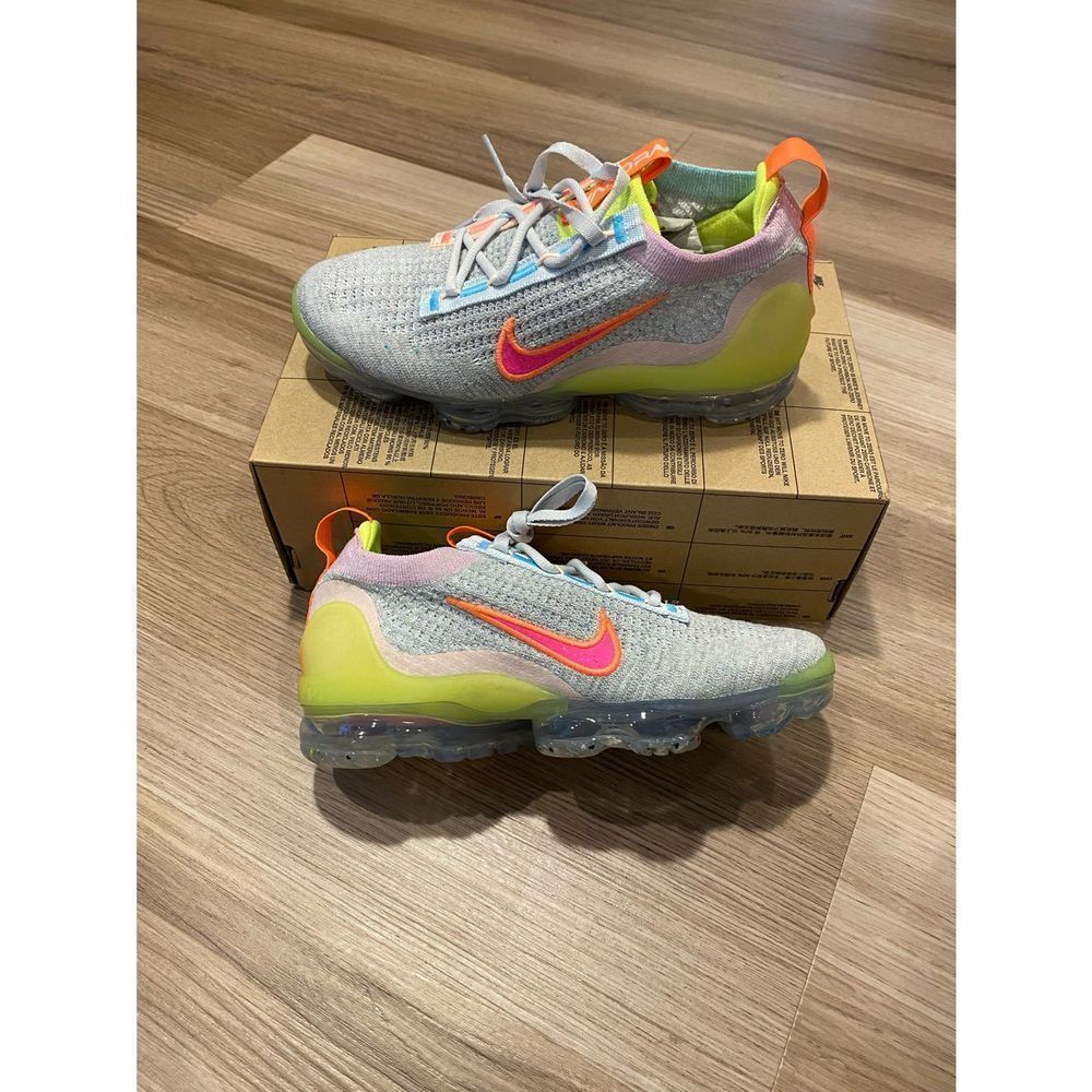 Nike Air Vapormax 2021 Flyknit Photon Dust Pink Volt Women size 5.5 DH4088002